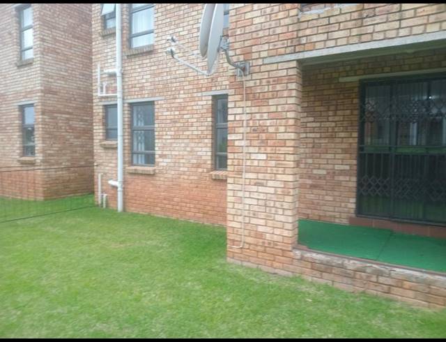 2 BEDROOM PROPERTY TO RENT IN WITPOORTJIE
